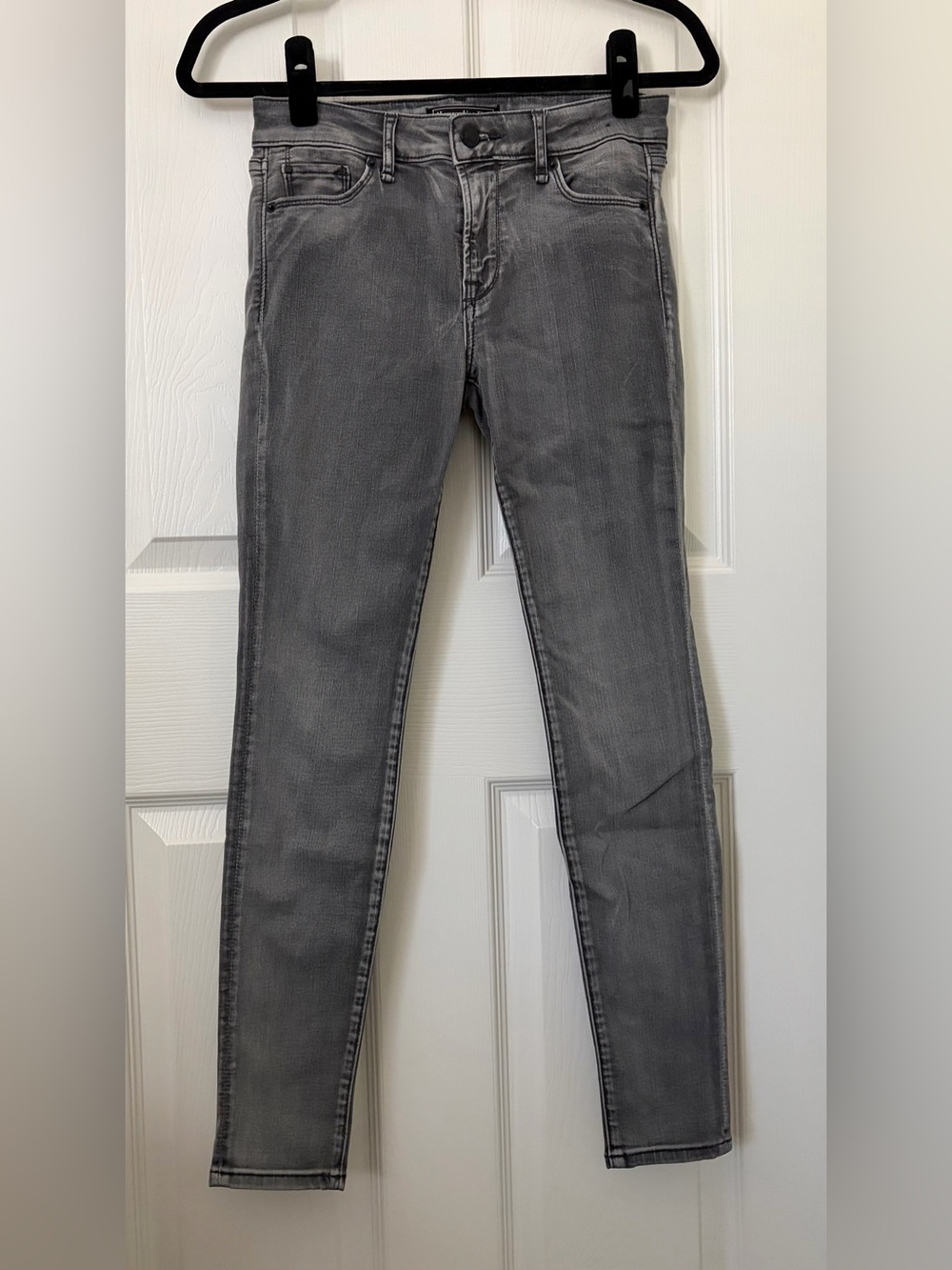 Abercrombie & Fitch Gray Skinny Jeans 25